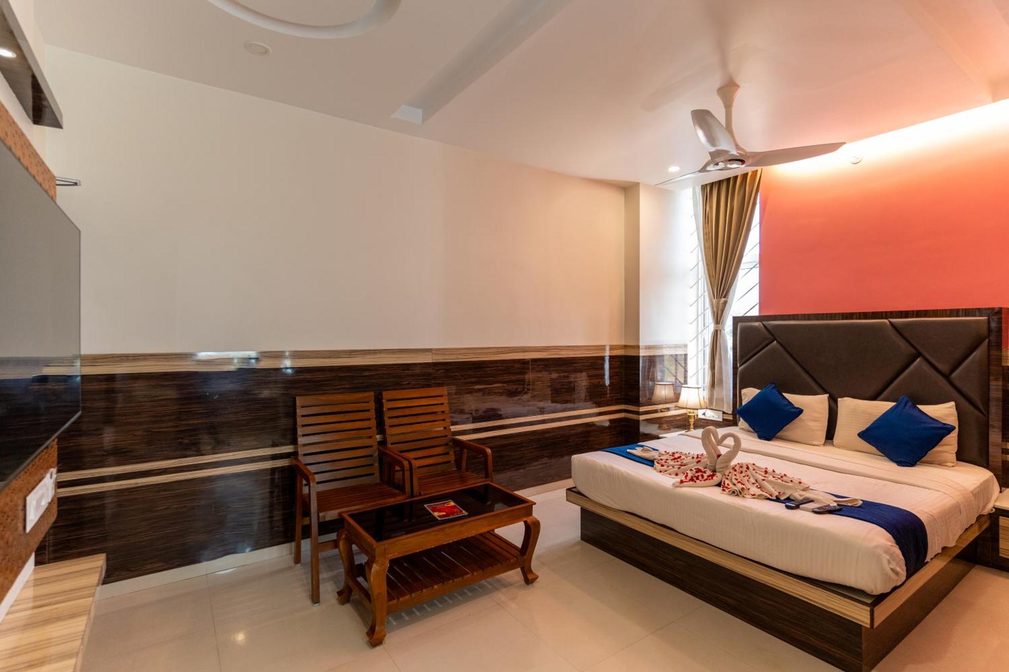 Sree Bharat Residency Hotel Alandurai ภายนอก รูปภาพ