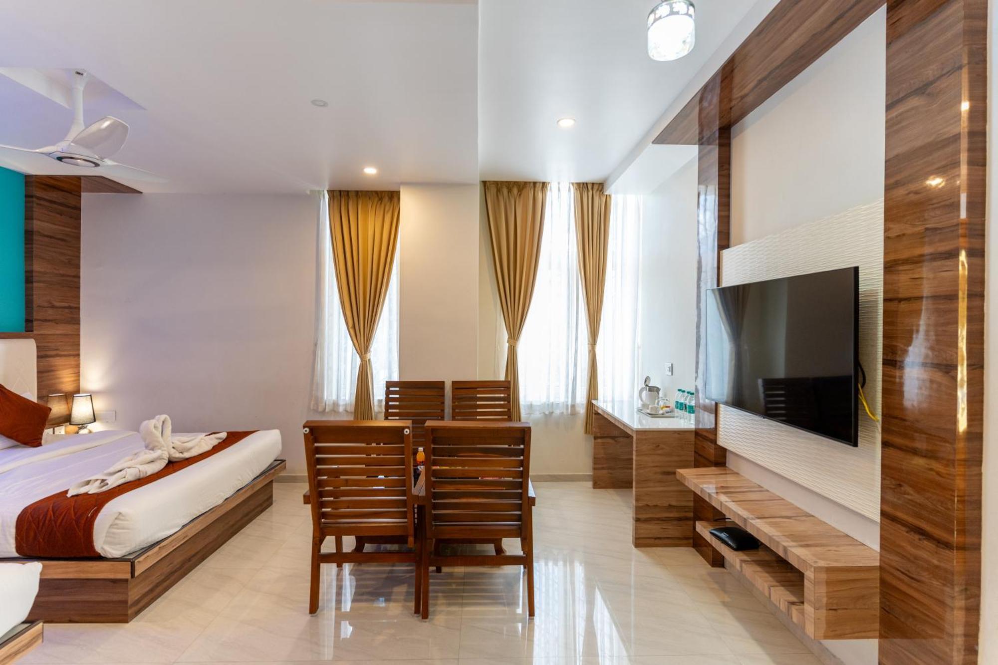 Sree Bharat Residency Hotel Alandurai ภายนอก รูปภาพ